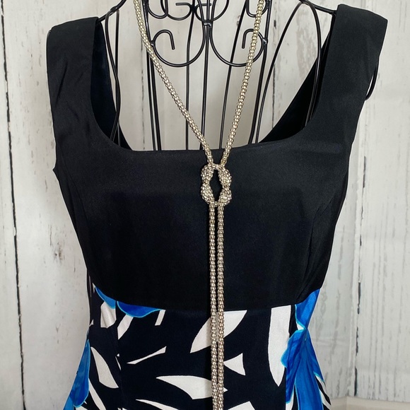 Dressbarn Dress - Picture 4 of 11